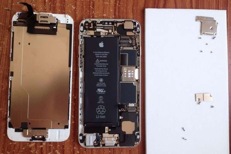 The Ultimate Guide to iPhone Battery Replacement